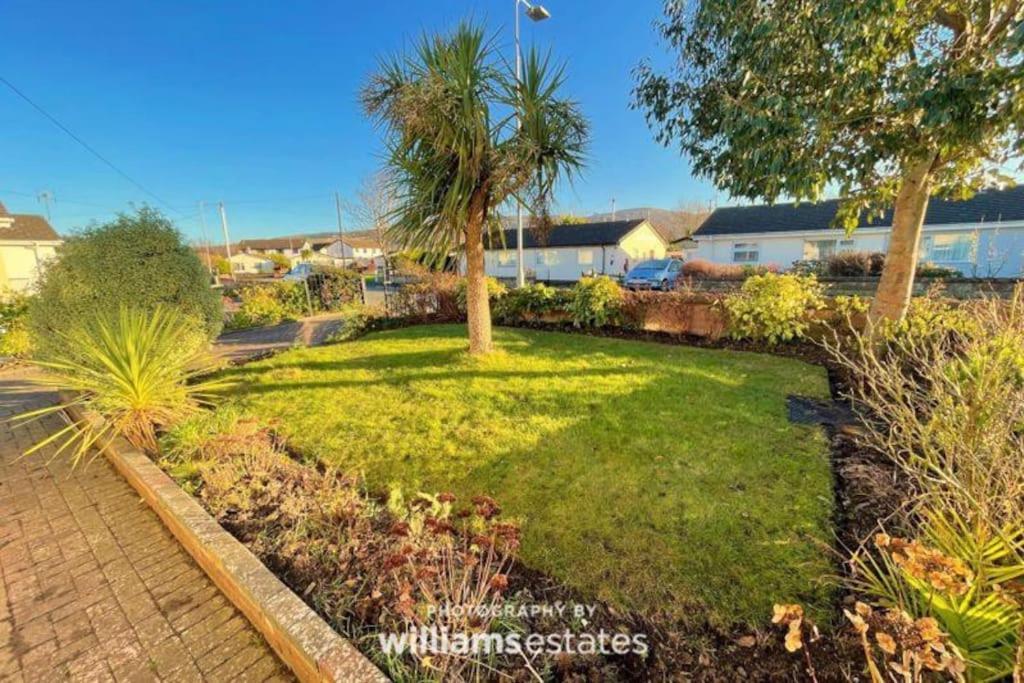 The Barefoot Bungalow In Picturesque Prestatyn Dış mekan fotoğraf